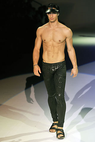 Emporio Armani / - 2011